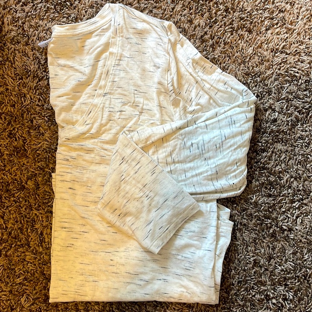 Long Sleeve Vneck Tee